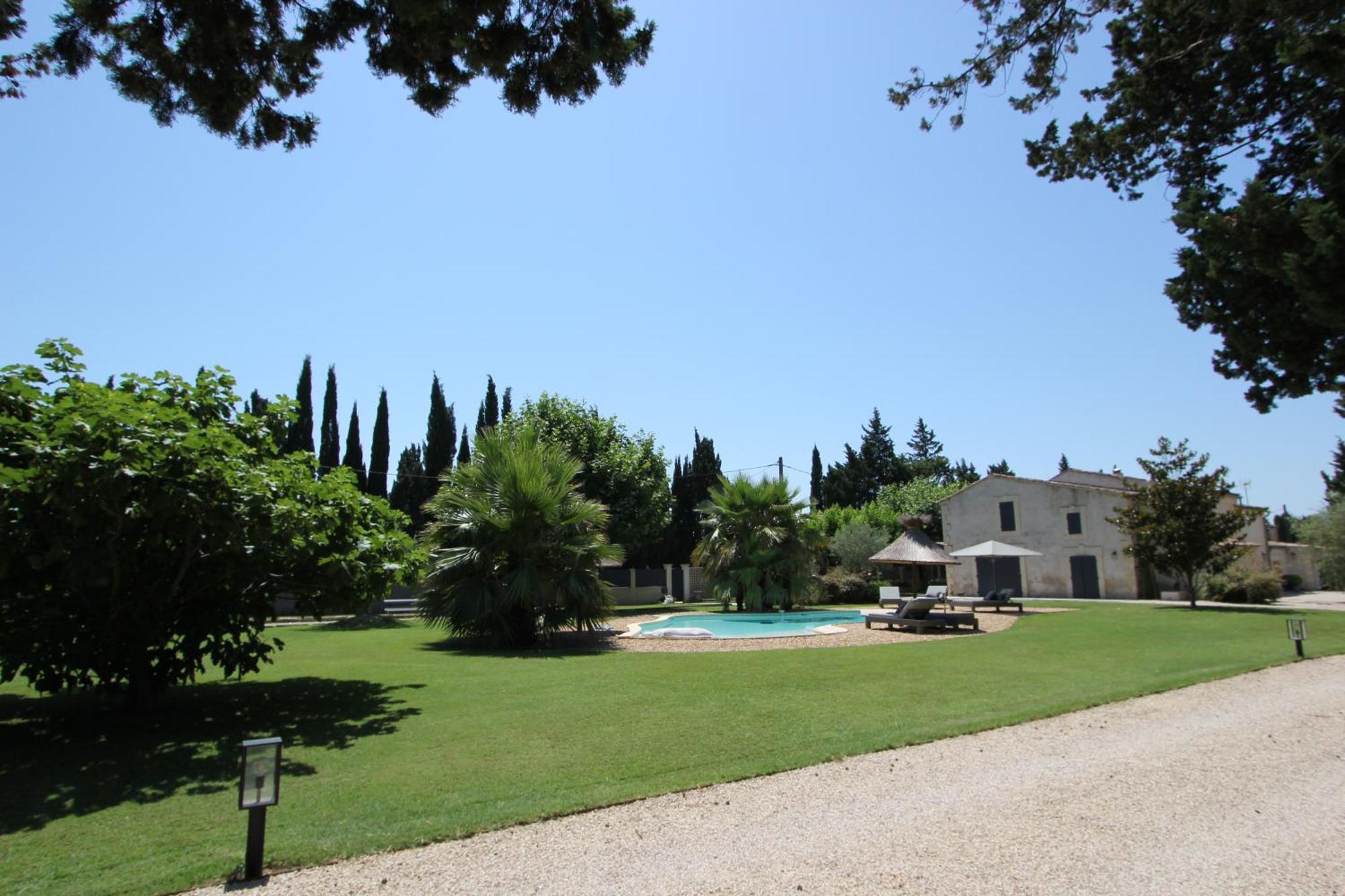 Bed and Breakfast Mas Paloma Rognonas Exteriér fotografie