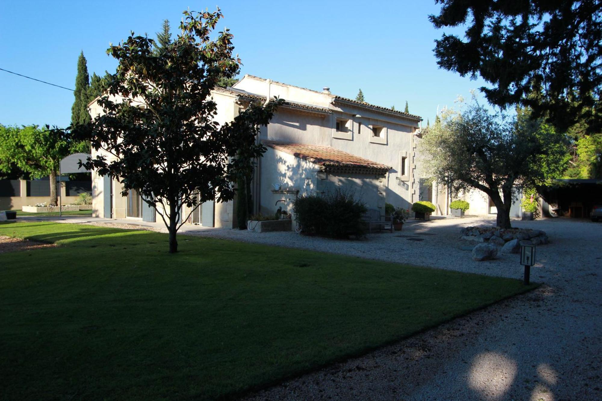 Bed and Breakfast Mas Paloma Rognonas Exteriér fotografie