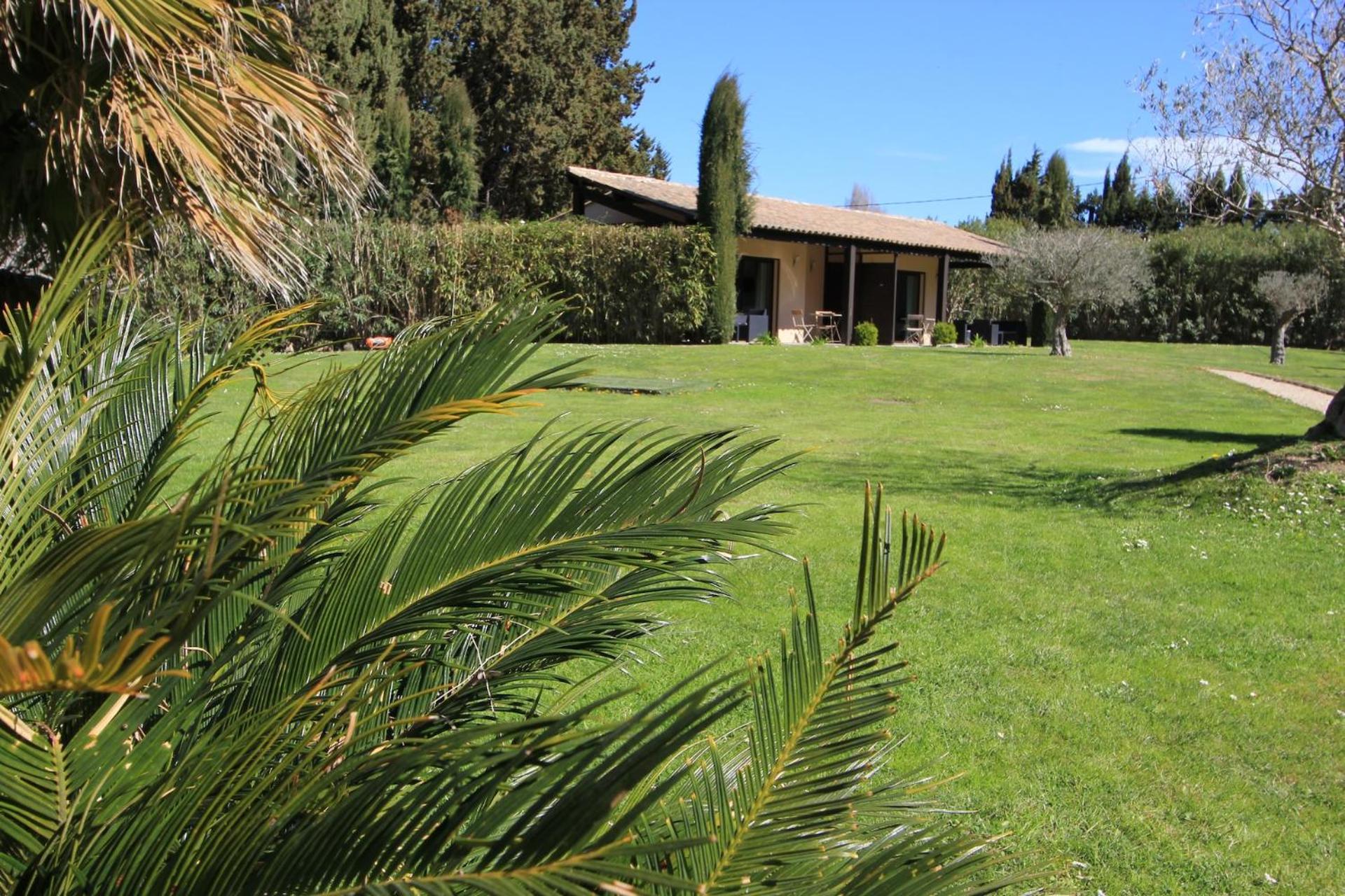 Bed and Breakfast Mas Paloma Rognonas Exteriér fotografie